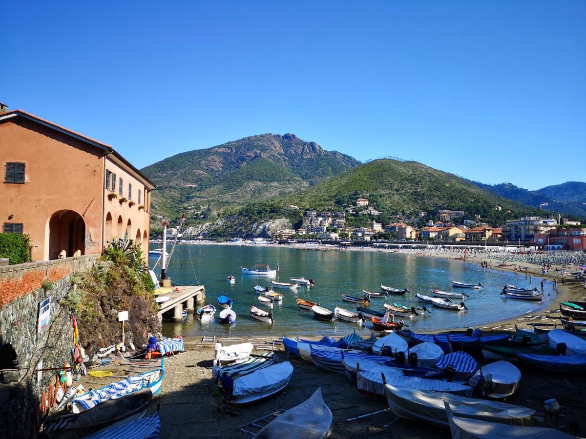Elegant And Sea View Excelsior Apartment Levanto Exterior foto